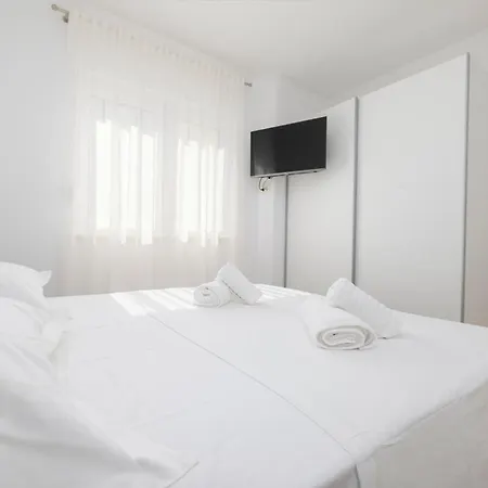 Luxury And Peaceful Paradise